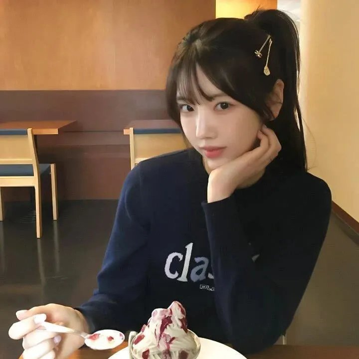 艾琳娜和她的男人们